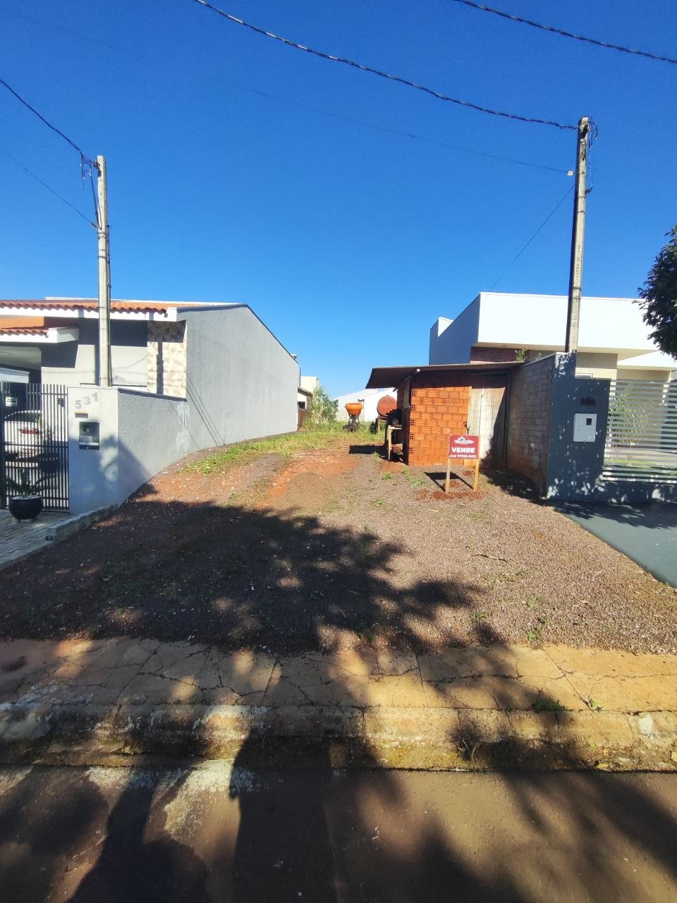 TERRENO NA AVENIDA DUQUE DE CAXIAS
