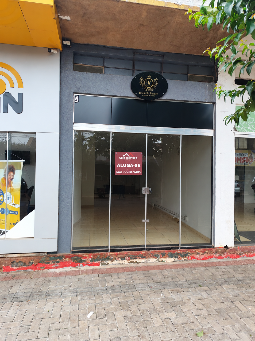 ALUGA - SE SALA COMERCIAL NO CENTRO DA CIDADE DE FORMOSA DO OESTE